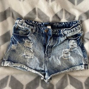 Cute Acid wash shorts